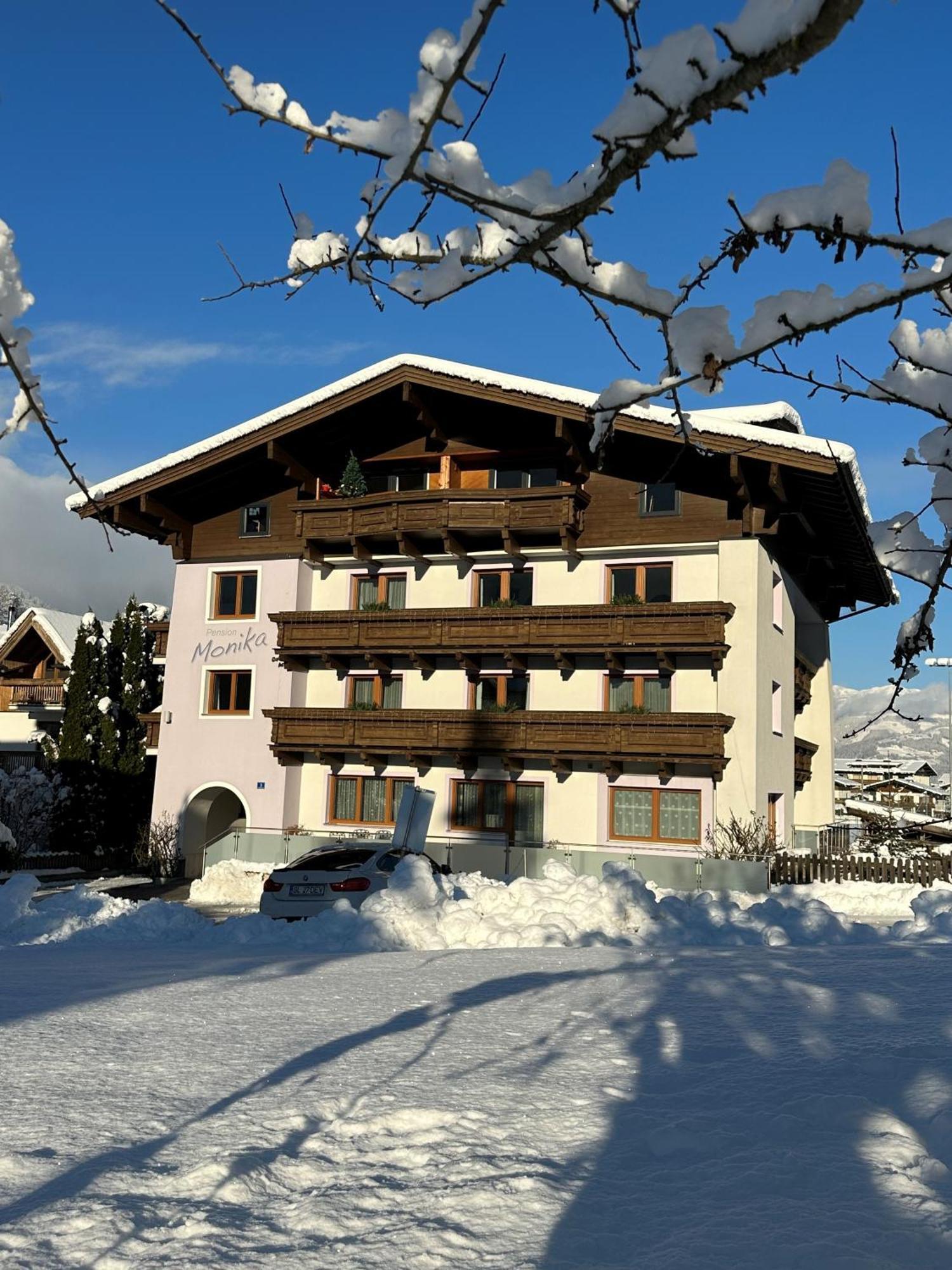 Fruehstueckspension Monika, B&B In Kaprun Mit Summercard 외부 사진